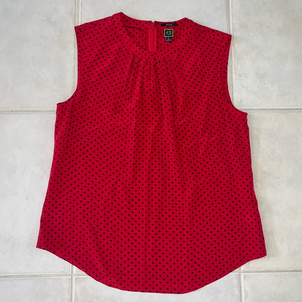 C WONDER red and black polka dot flowy tanktop with zip closure size L